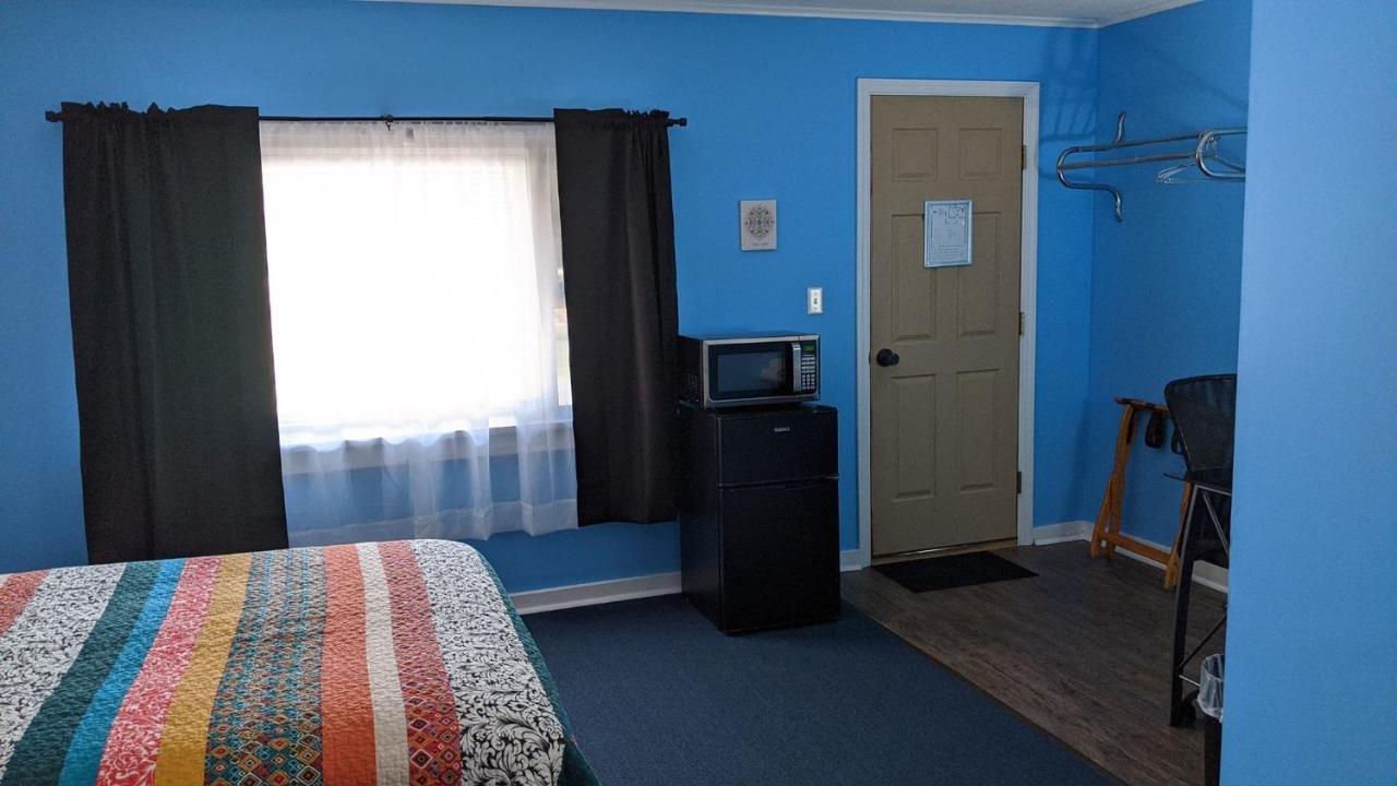 Blue Ridge Motel Schroon Lake Exterior foto